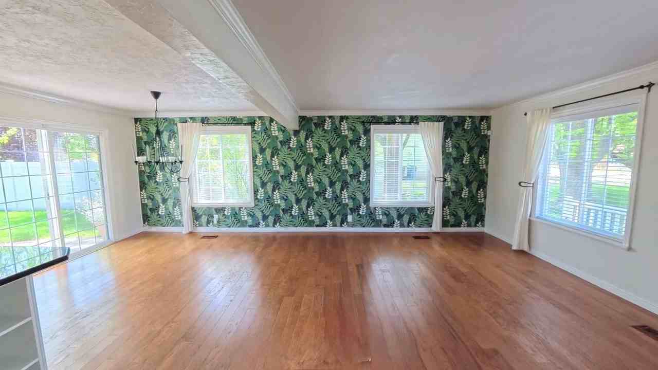 107 S 300 E - Photo 7 of 26