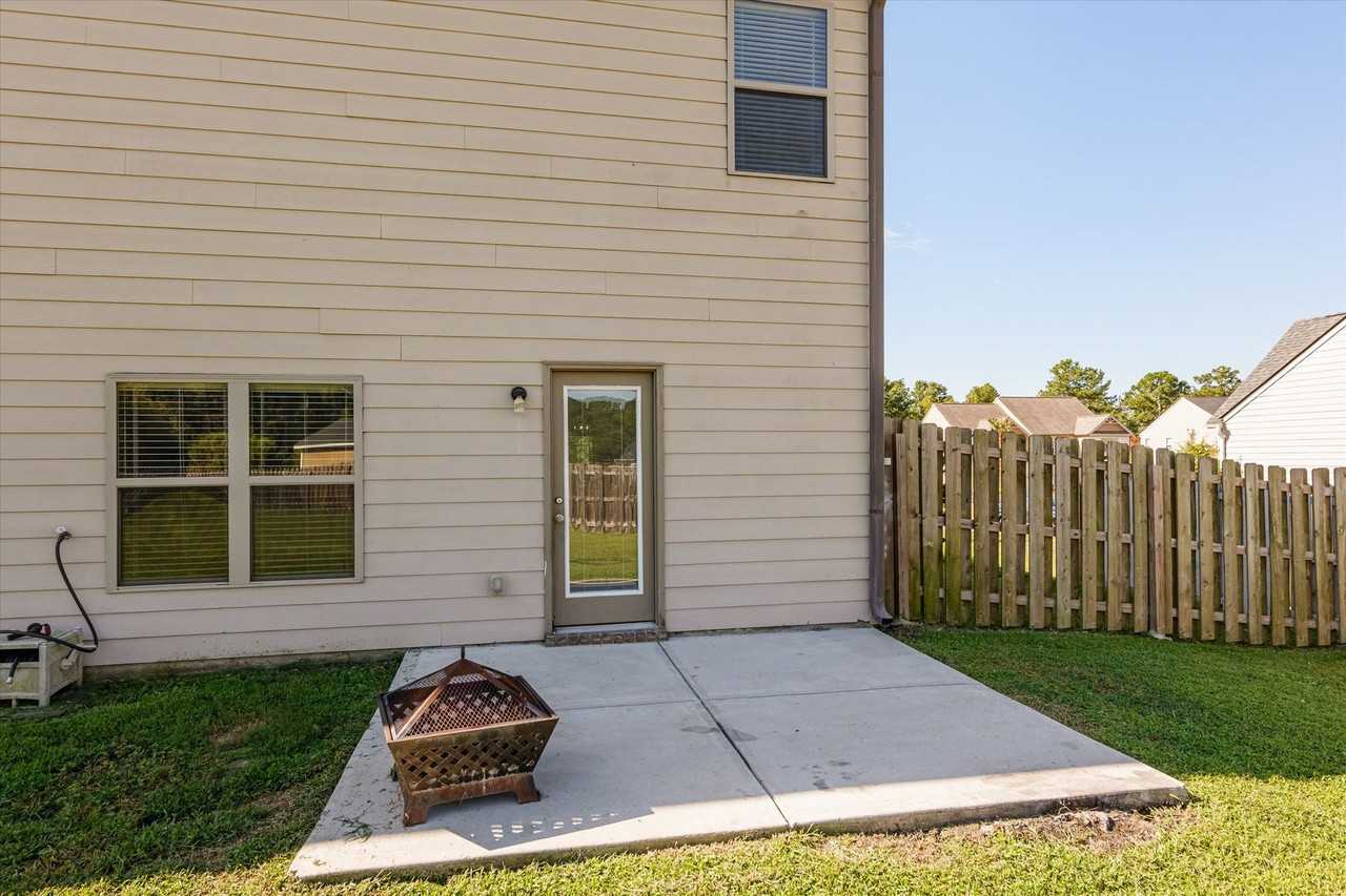 4704 Southwind Rd - Photo 5 of 45