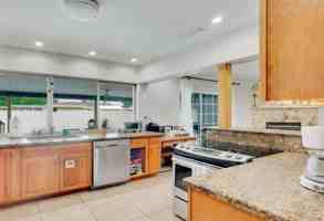 featured image of 5940 Ne 22nd Ave #5940