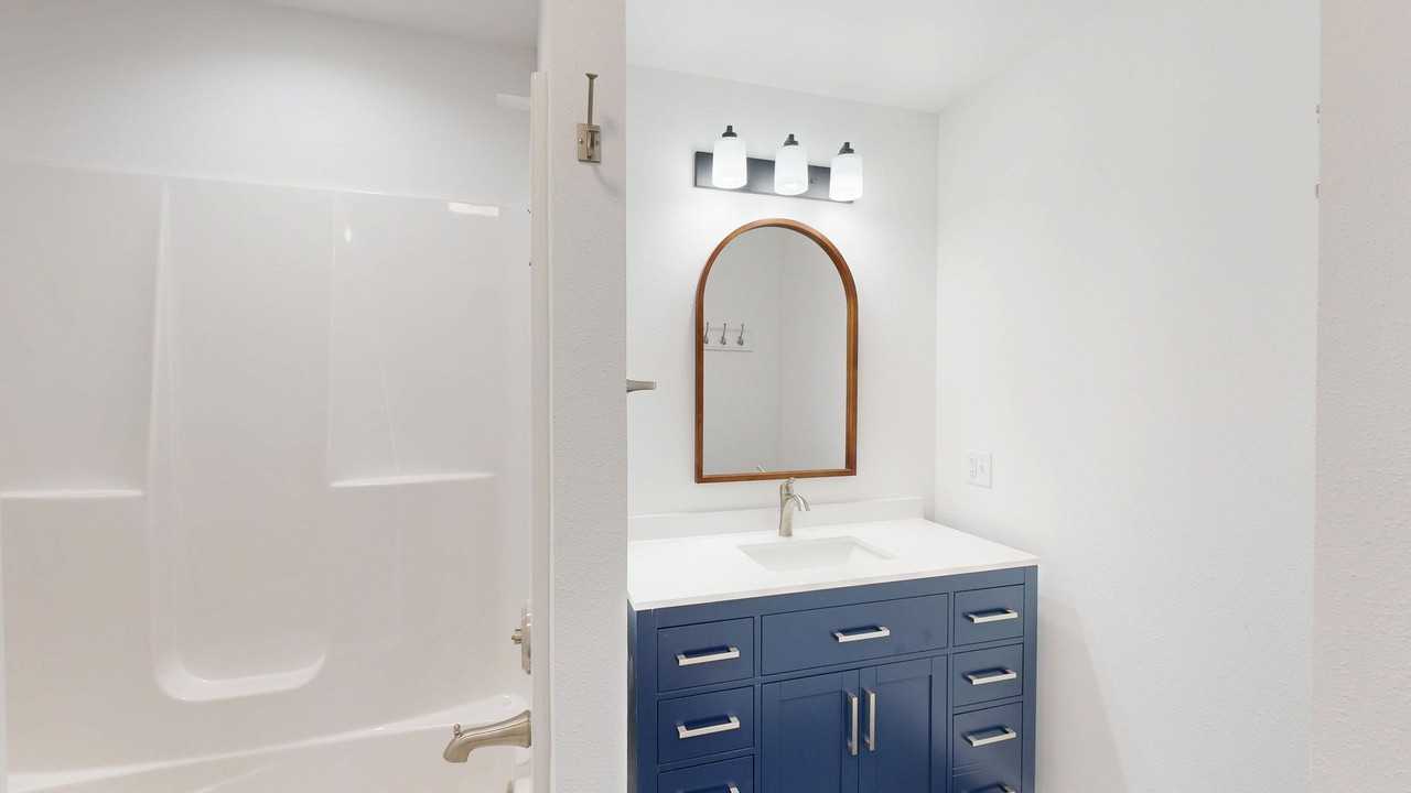 2 Bedroom Twin Home for Rent - Photo 5 of 16