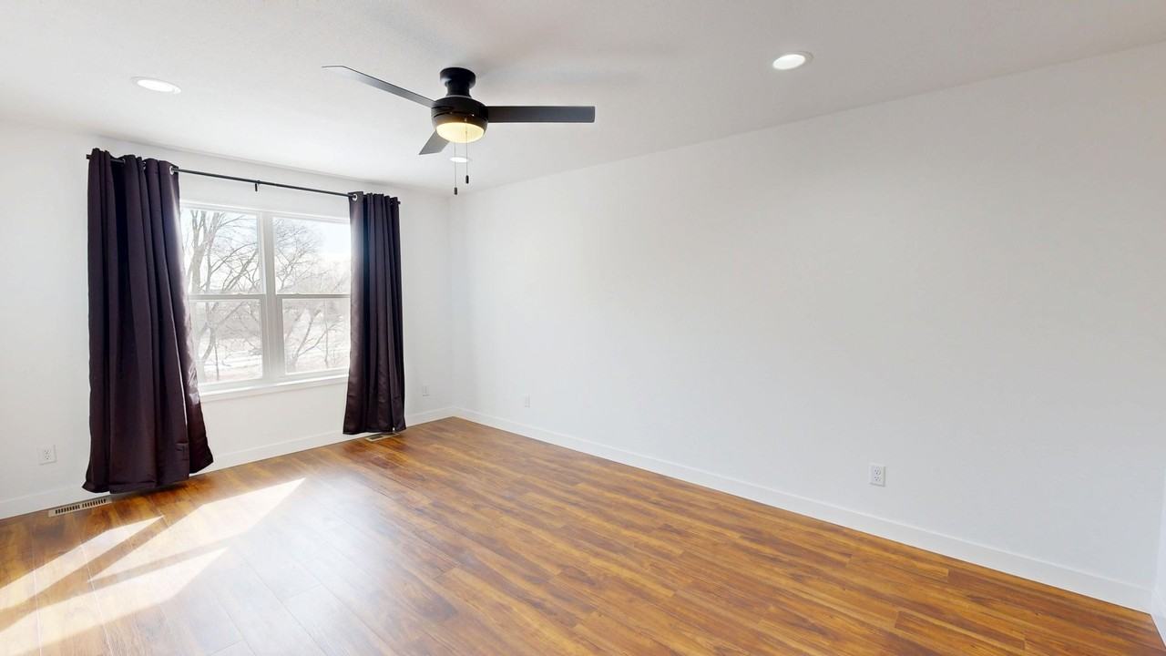 2 Bedroom Twin Home for Rent - Photo 6 of 16