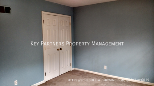 8602 W 109th Ter - Photo 5 of 9