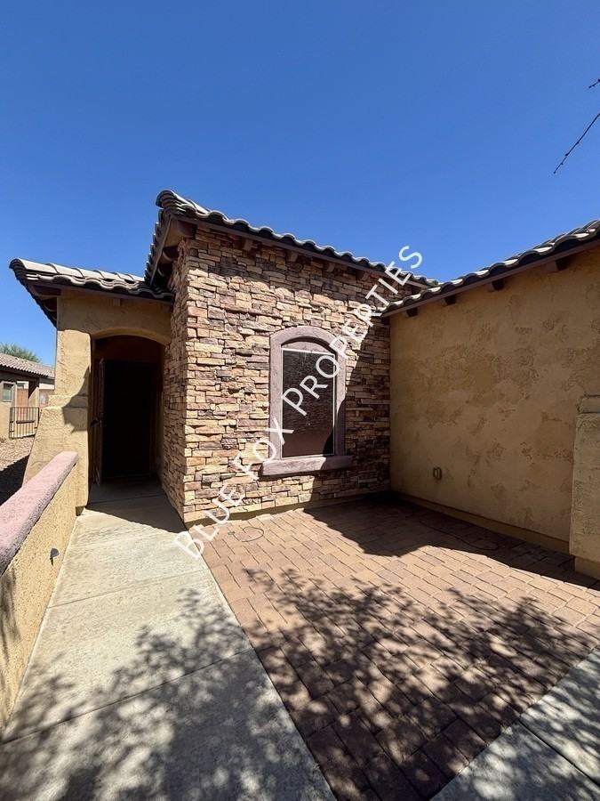 14340 S Via Gualda - Photo 2 of 23