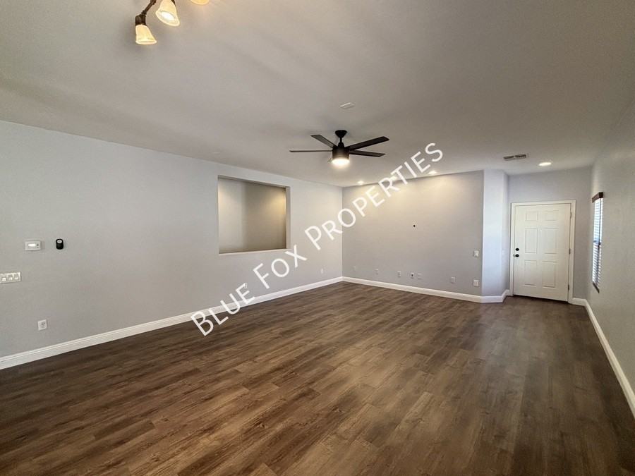 14340 S Via Gualda - Photo 3 of 23