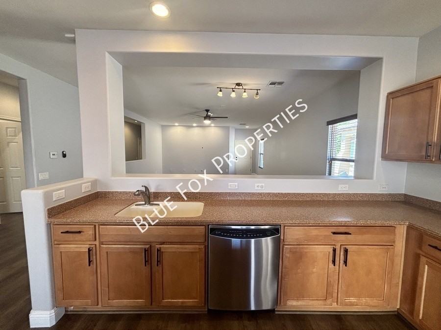 14340 S Via Gualda - Photo 6 of 23