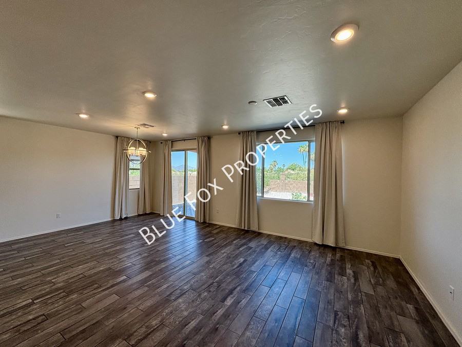 6217 N Saguaro Post Pl - Photo 4 of 24