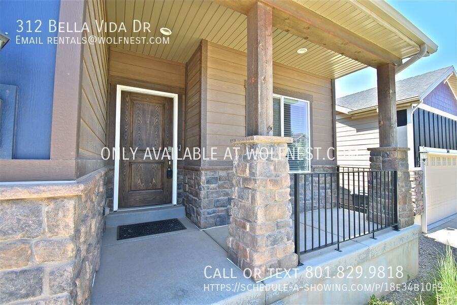 312 Bella Vida Dr - Photo 2 of 50