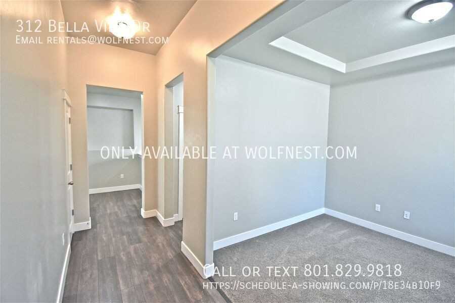 312 Bella Vida Dr - Photo 3 of 50