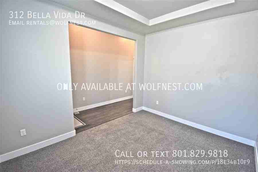 312 Bella Vida Dr - Photo 5 of 50