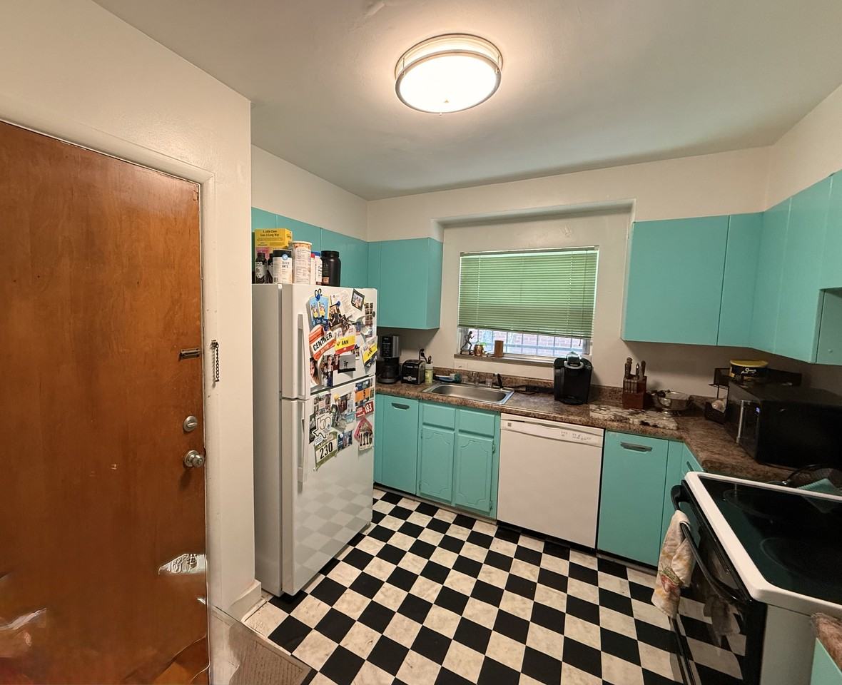 1816 Galloway Ave #1816 - Photo 6 of 14
