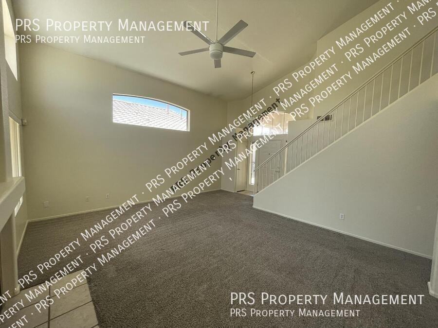 4725 E Goldfinch Gate Ln - Photo 3 of 17