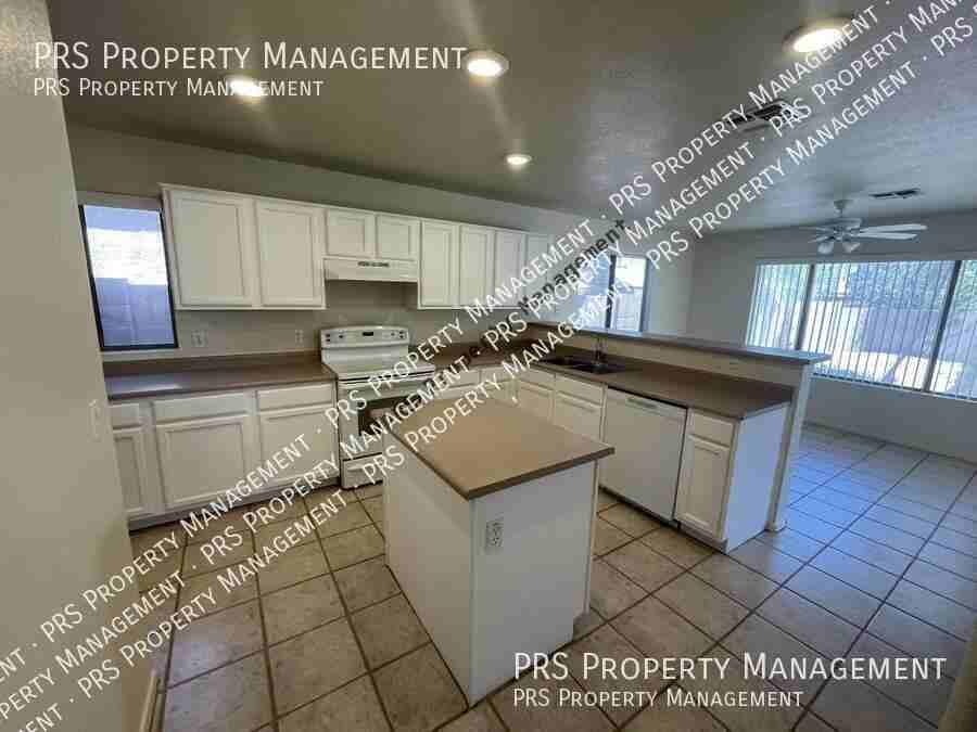 4725 E Goldfinch Gate Ln - Photo 5 of 17