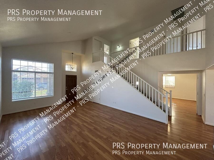 1963 W Thompson Way - Photo 5 of 50