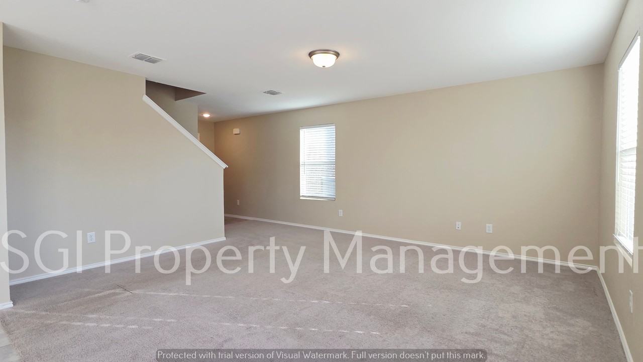 1804 Arcola Ct - Photo 5 of 27