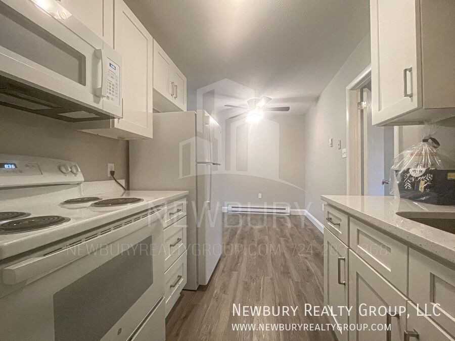 49 Sunbury Est