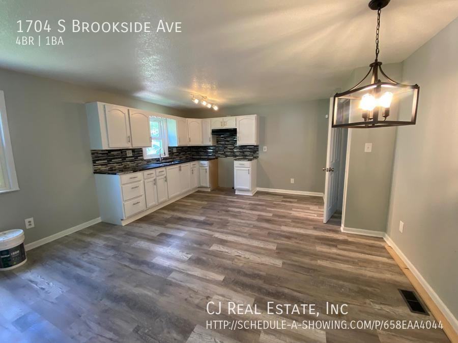 1704 S Brookside Ave - Photo 4 of 11