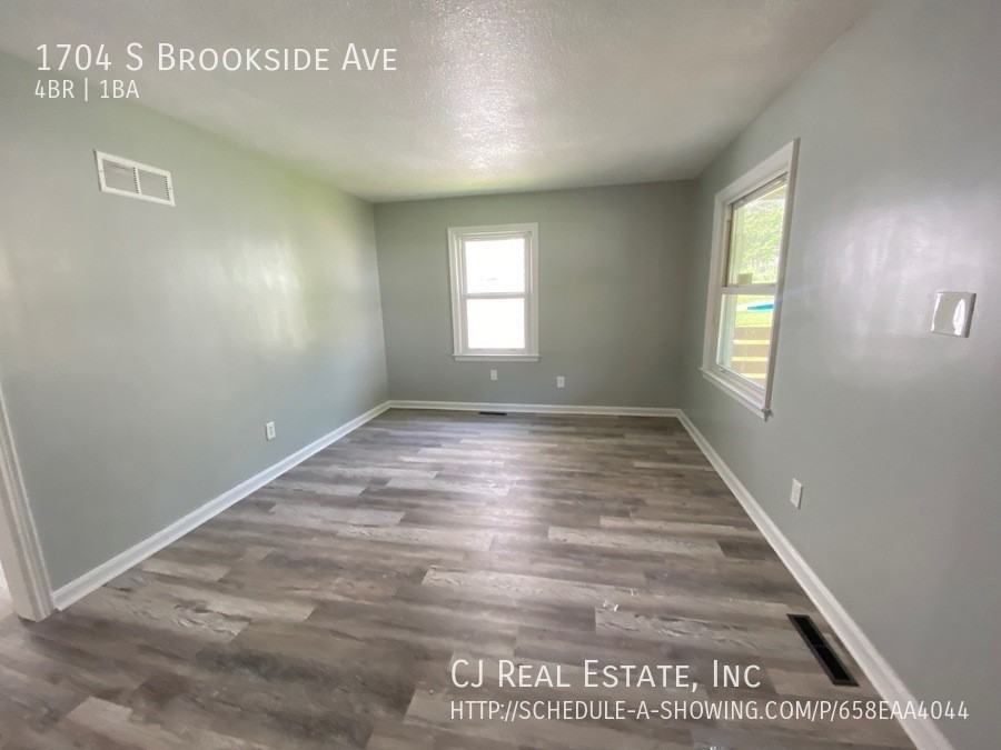 1704 S Brookside Ave - Photo 5 of 11