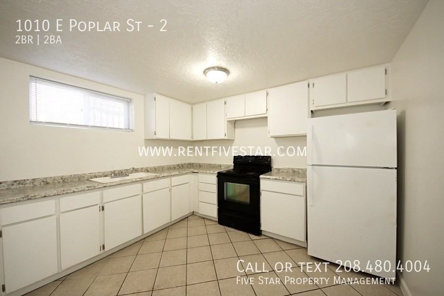 1010 E Poplar St #2 - Photo 4 of 14