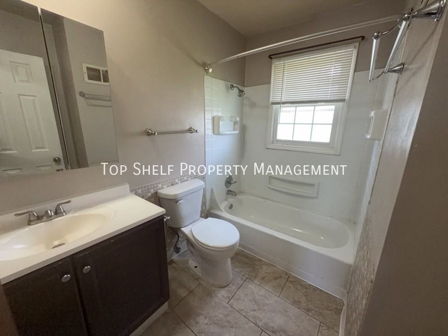 521 Hart Ave - Photo 7 of 12