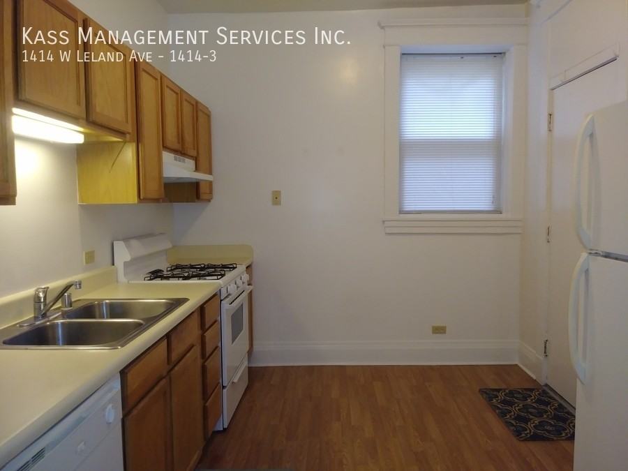1414 W Leland Ave #1414-3 - Photo 2 of 7