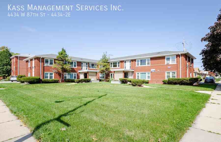 4434 W 87th St #4434-2E - Photo 2 of 2