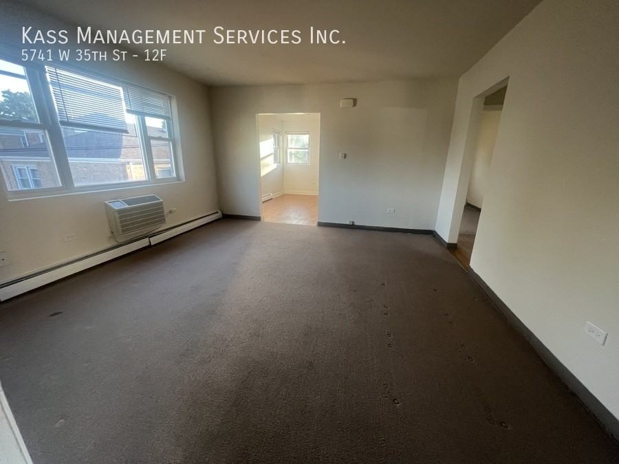 5741 W 35th St #12F - Photo 2 of 7