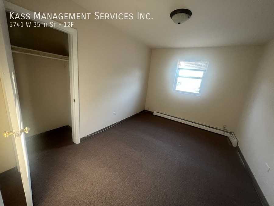 5741 W 35th St #12F - Photo 4 of 7