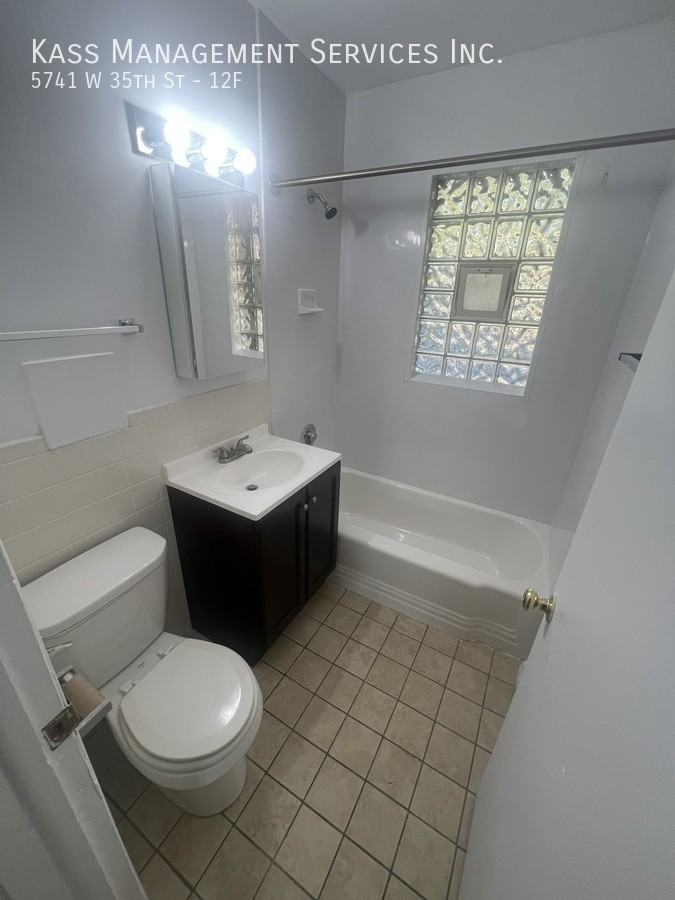 5741 W 35th St #12F - Photo 6 of 7