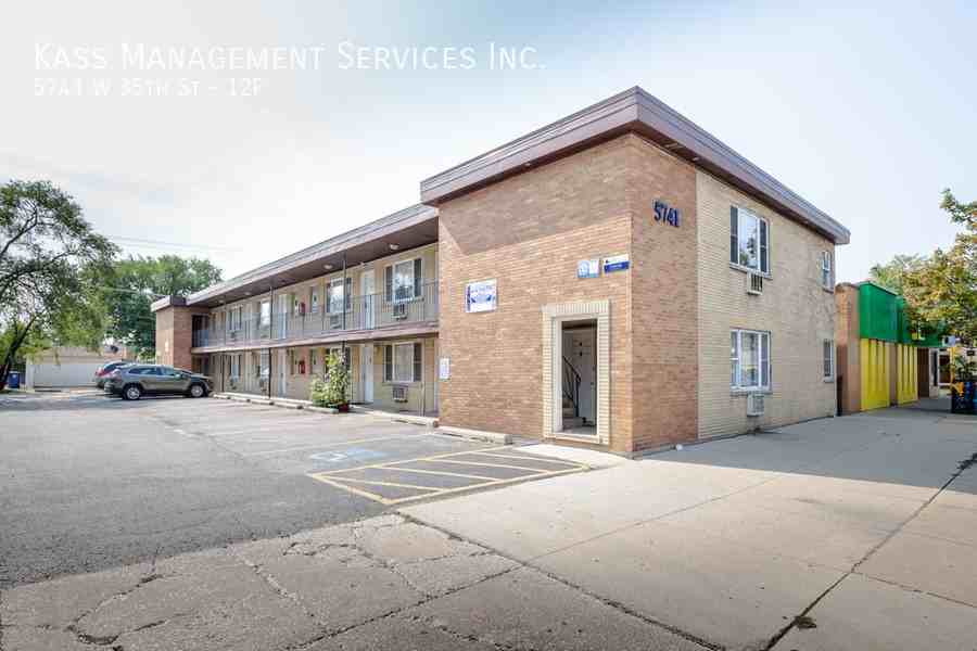 5741 W 35th St #12F - Photo 7 of 7