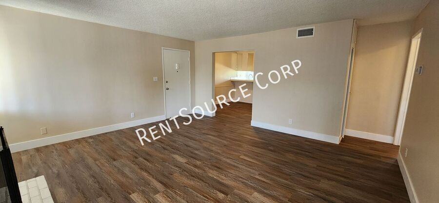 708 Santa Barbara Dr #F - Photo 7 of 28