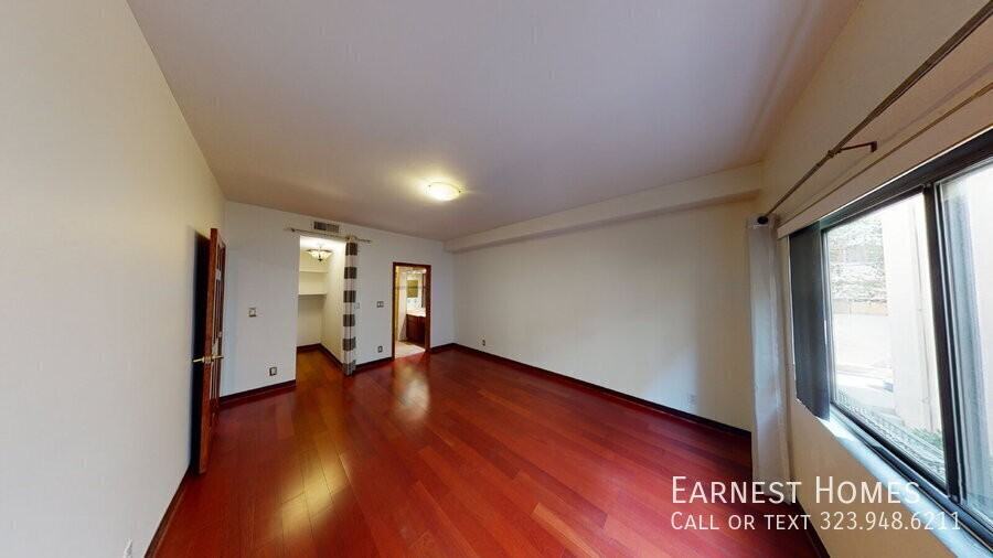 8712 Gregory Way #205 - Photo 7 of 17