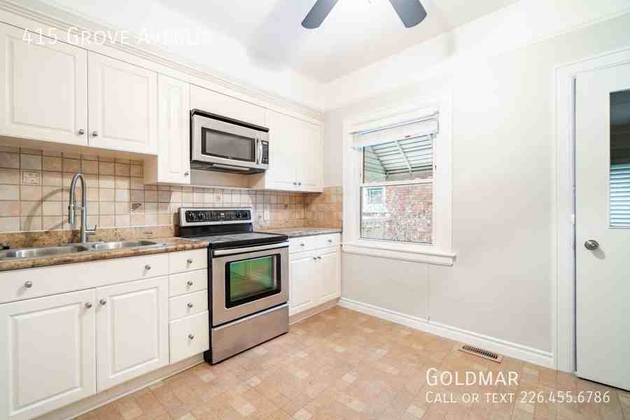 415 Grove Ave - Photo 2 of 9