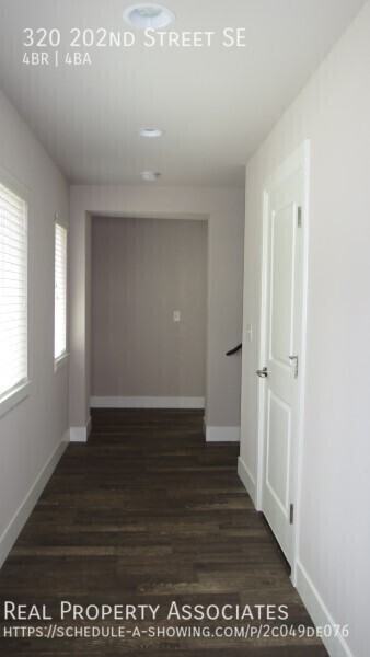 320 202nd St Se - Photo 2 of 21
