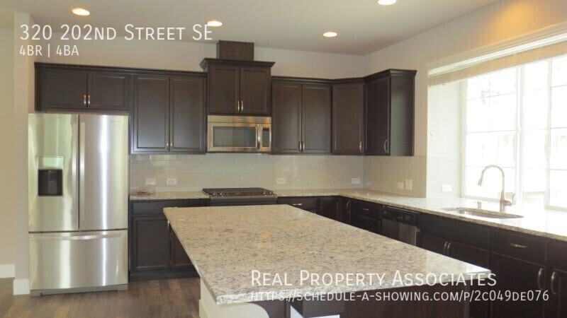 320 202nd St Se - Photo 6 of 21