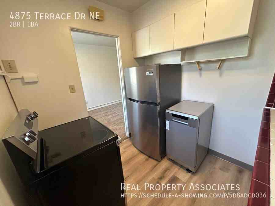 4875 Terrace Dr Ne - Photo 7 of 21