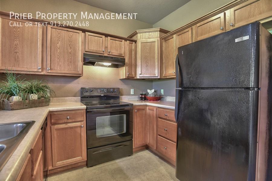 900 S Woodson Ct - Photo 5 of 21
