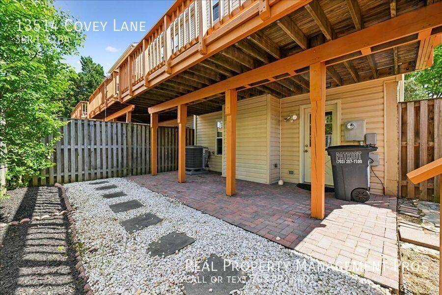 13514 Covey Ln - Photo 3 of 30