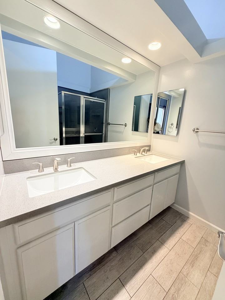 5151 Balboa Blvd #306 - Photo 5 of 19