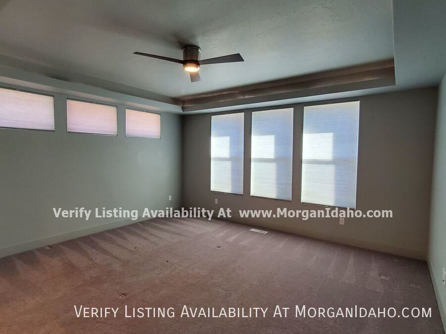 6518 N Fairborn Ave - Photo 6 of 21