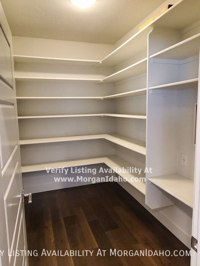6518 N Fairborn Ave - Photo 7 of 21