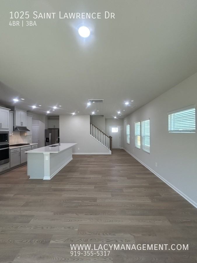 1025 Saint Lawrence Dr - Photo 6 of 23