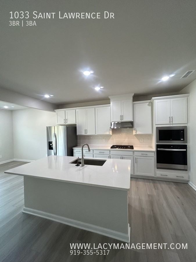 1033 Saint Lawrence Dr - Photo 6 of 20