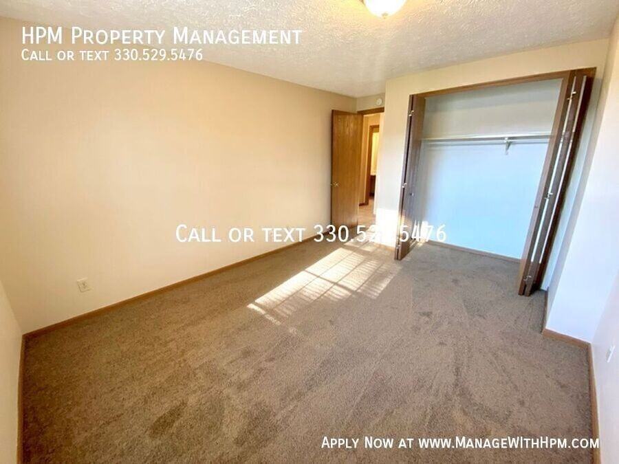 1876 Ledgewood Blvd Ne - Photo 5 of 9