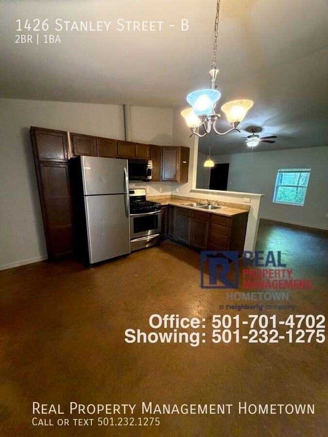 1426 Stanley St #B - Photo 3 of 6