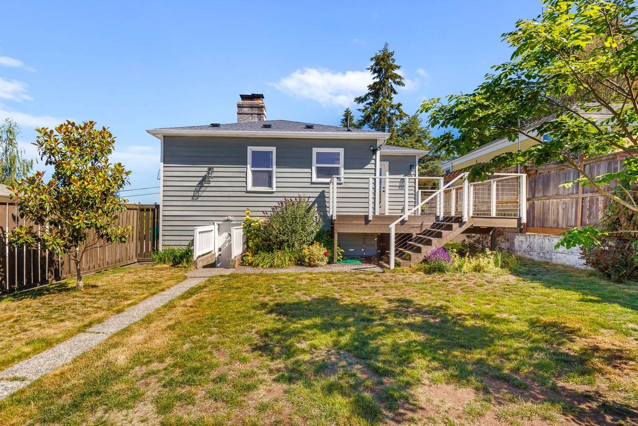 4143 Sw Kenyon St - Photo 6 of 29