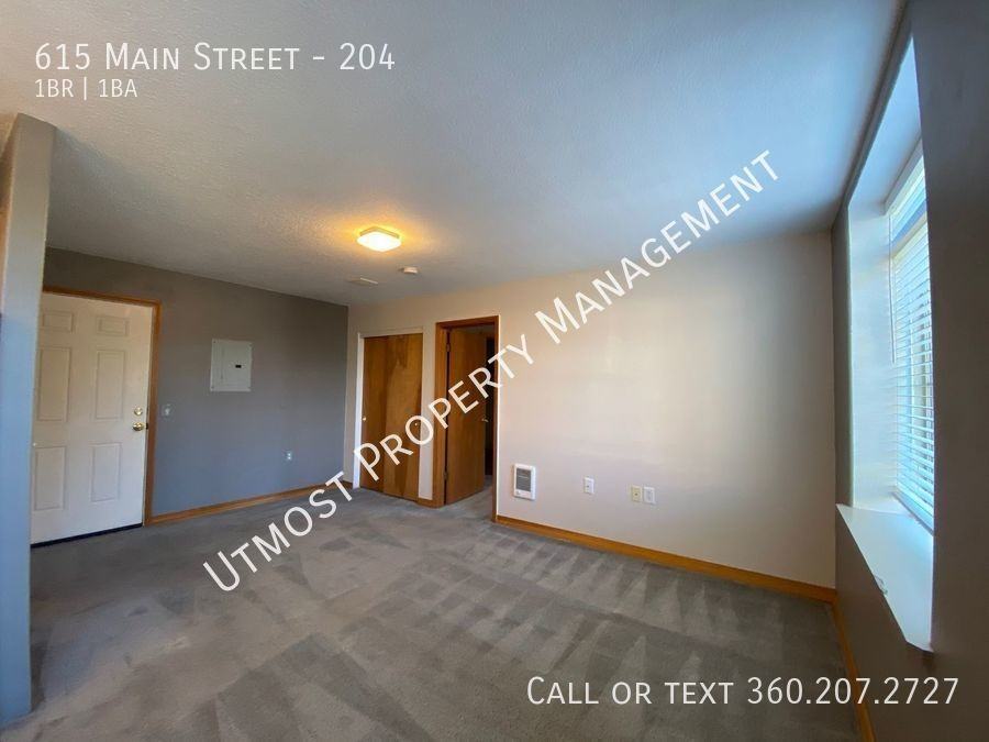 615 Main St #204 - Photo 5 of 12