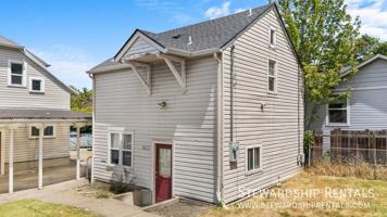 featured image of 1472 E 19th Ave