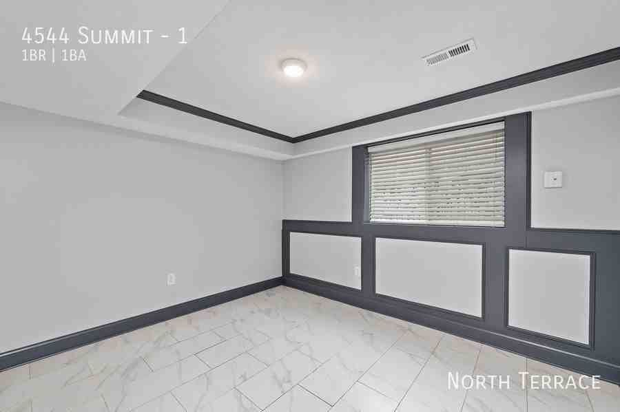 4544 Summit St #1 - Photo 7 of 13