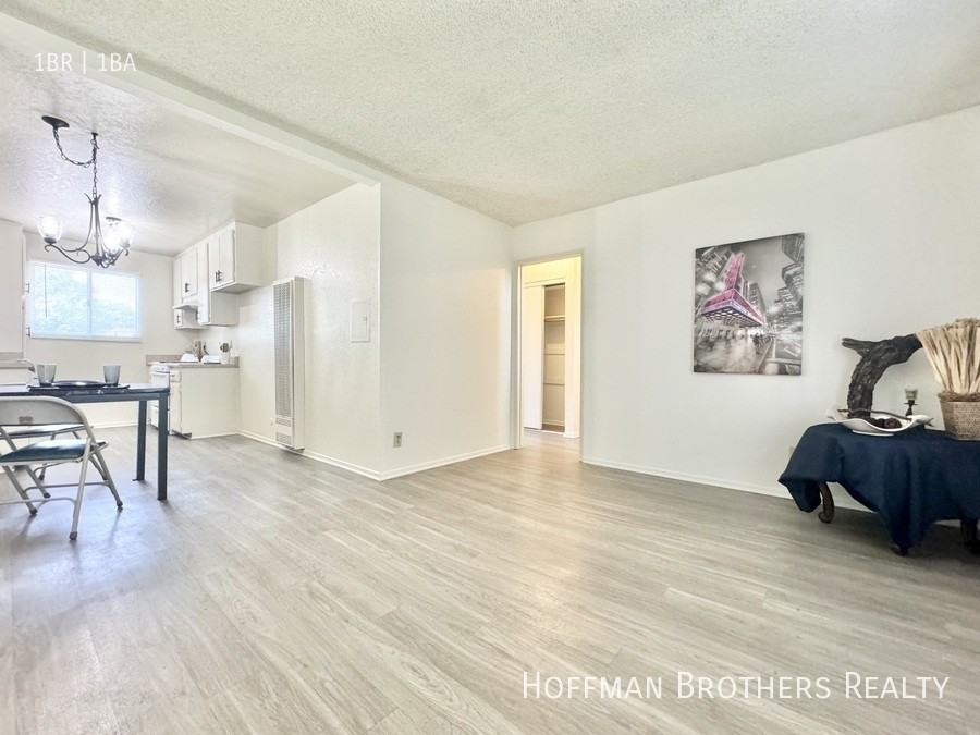 18545 Burbank Blvd #20 - Photo 3 of 8
