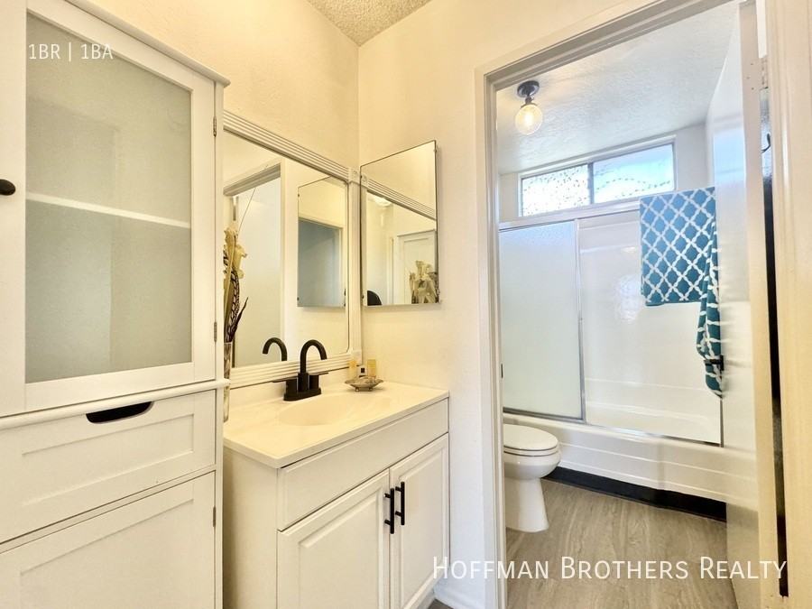 18545 Burbank Blvd #20 - Photo 7 of 8